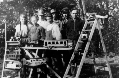 The Beginning of LEGO – The Christiansen Family