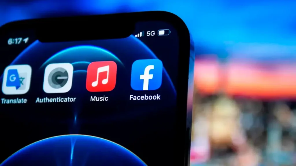 How to Delete Facebook Account – App on Smartphone